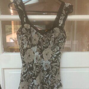 Bandolino Floral sleevless blouse 8 Black, White & Tan, Lace